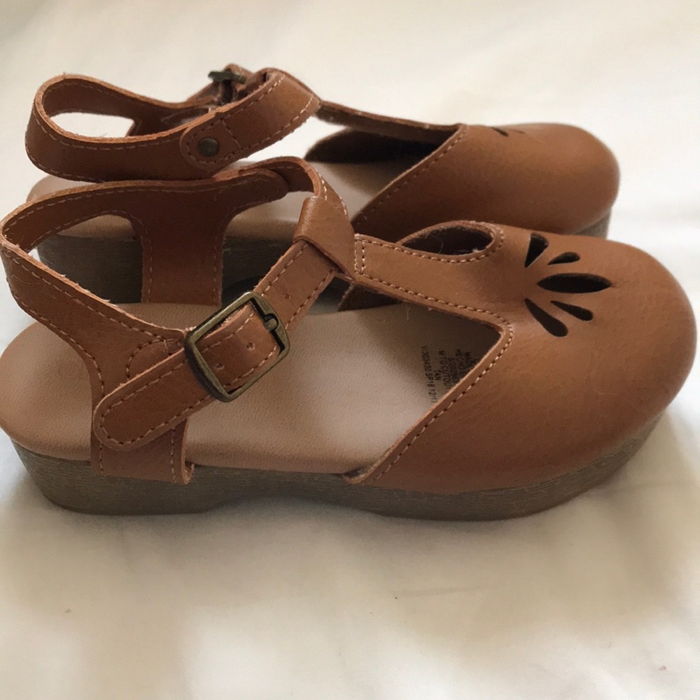 Sandal
